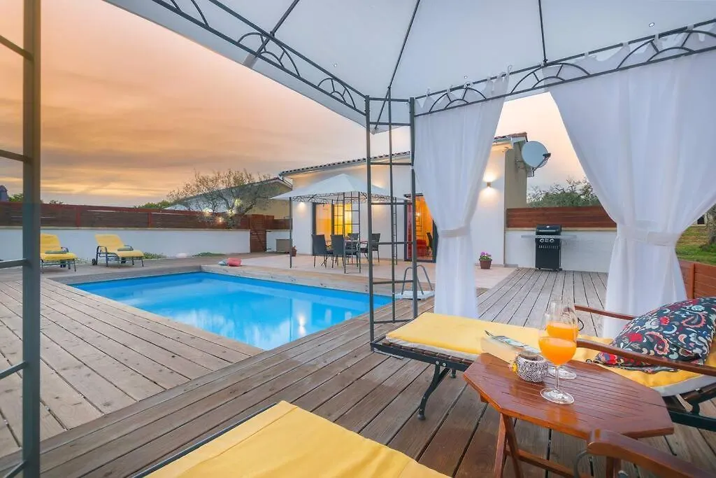 Villa Fairytale Cottage 2 By Istrialux Vidulini Croatia